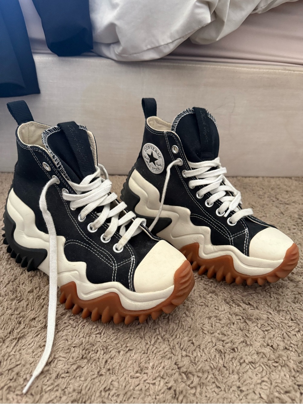 Converse Black, White & Gum Run Star Hike Lace-Up